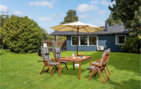 Awesome Home In Væggerløse With Kitchen, Bogø By